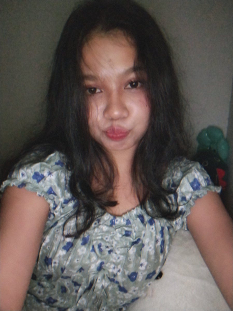 aightbeyyy's tweet photo. hii<3 https://t.co/MXZz07CBDE