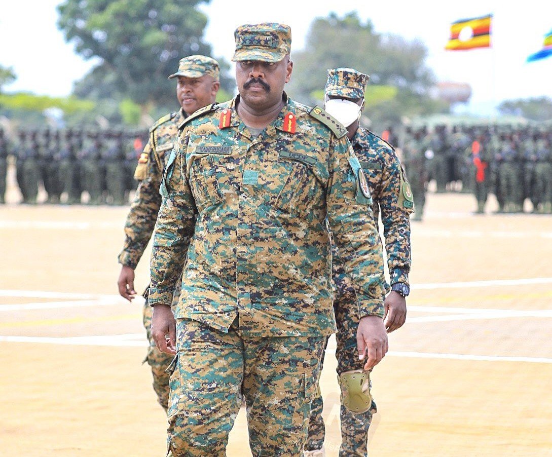 mulindwa_ryan27's tweet photo. Young, disciplined &amp; resilient girls &amp; boys  continue to dedicate their lives to serving their country through the army, a force rooted in the spirit of patriotism. The narrative of joining the army has changed from where we all used to see it from. @mkainerugaba is cooking 🔥 https://t.co/keweVGmR3L