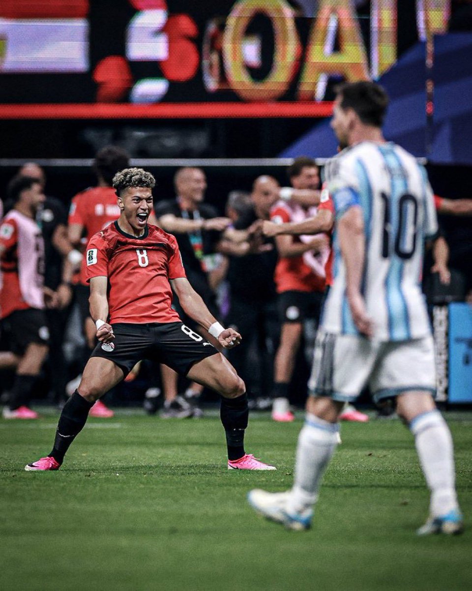 ethhanyreal's tweet photo. 🚨😳 "Official" 

Google declared Lionel Messi as a real Dictator of Fifa and football not Mbappe. https://t.co/V1WHNB3gaJ