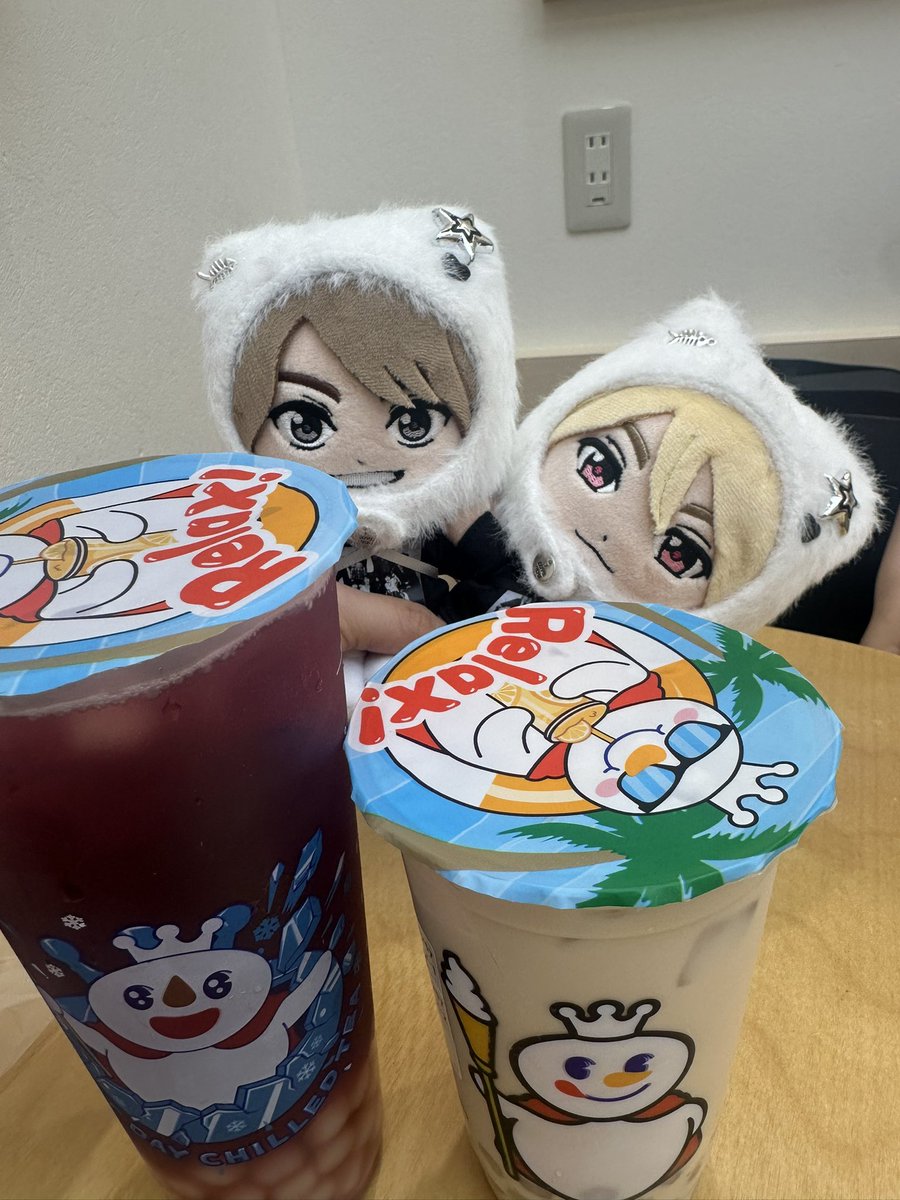 nwx5ln's tweet photo. 本日誕生日なんだけども、事務所から何か届くとかはないんですかね…？
（インスタに載せたタピオカとやぴぬい再利用すな） https://t.co/TCiou08chO