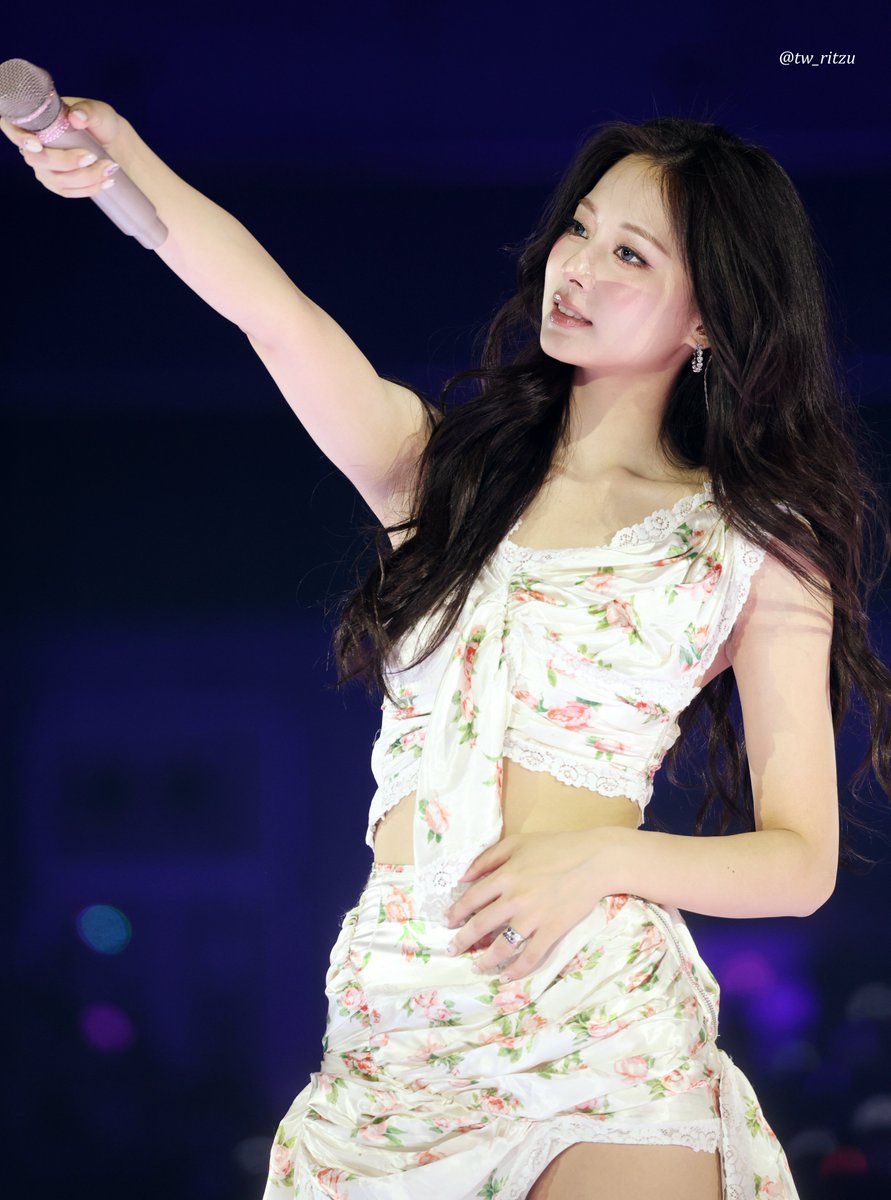 tw_ritzu's tweet photo. 260712 This is for in SEOUL🇰🇷

정말 예쁘네요

#TWICE #트와이스 
#TZUYU #쯔위 #子瑜 #ツウィ
#TWICE_THISISFOR_WORLD_TOUR_IN_SEOUL https://t.co/3kjxyuCrDh