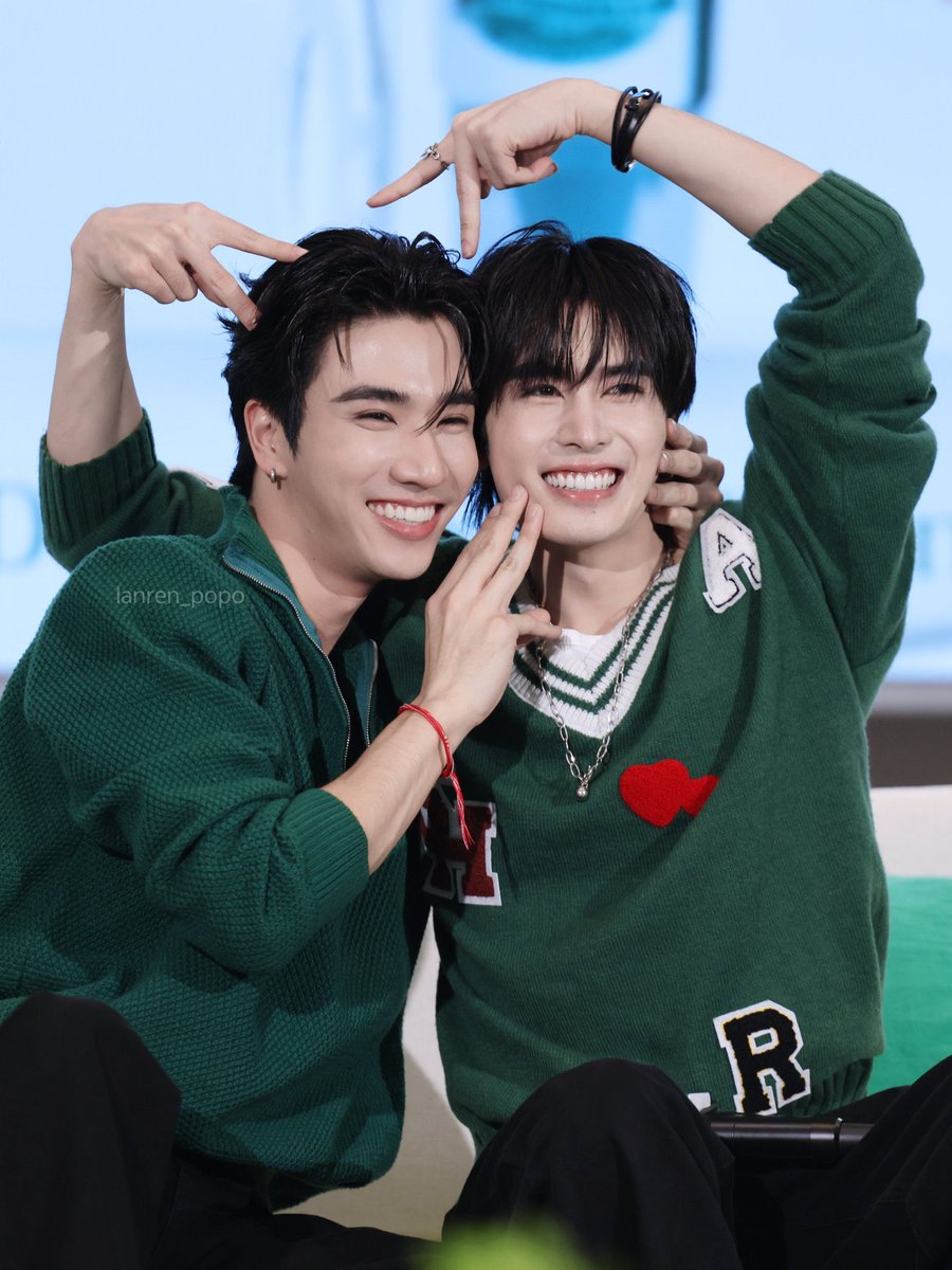 🎀TheintYatiHtut🎀 { 4 } tweet media