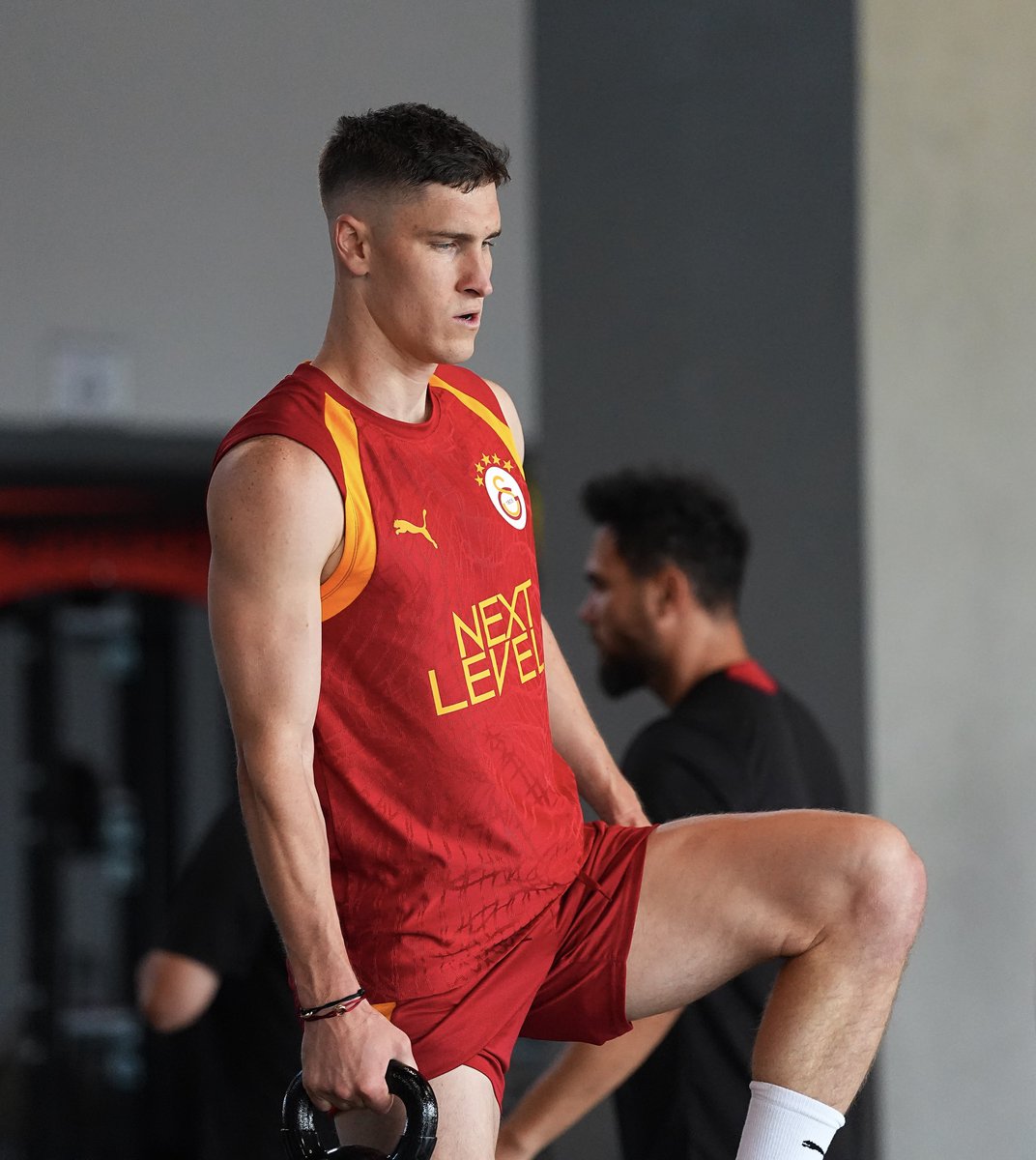 GalatasaraySK's tweet photo. 📸 Hazırlıklarımız devam ediyor. 💪 https://t.co/534aLHwzvS