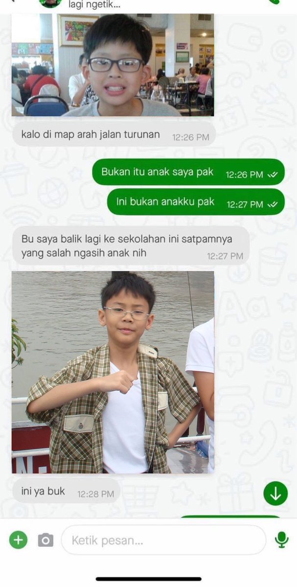 gunxtpp's tweet photo. woilah pak yang bener dong, mentang mentang keduanya pake kacamata https://t.co/dwKyeYJJA1