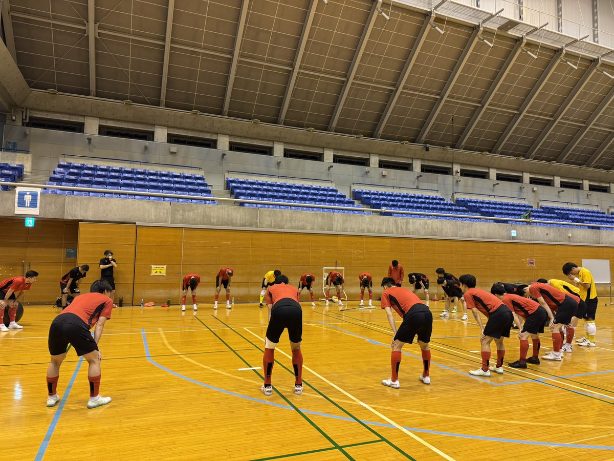 bardral_urayasu's tweet photo. 🔴0713 トレーニング⚫️

アウェイ立川戦に向けて今週もトレーニング開始🔥💪

#bardral 
#浦安一心 https://t.co/81lwQfKNup