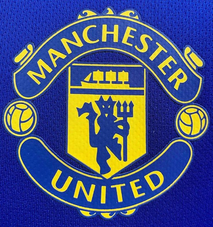 bbosports's tweet photo. Robin Van Persie
Luis Nani
Fred Rodrigues
Mason Greenwood
Üzerine bir de Marcus Rashford çekersen kalben hoş bulduk Manchester United. https://t.co/kL8cnuvoxe