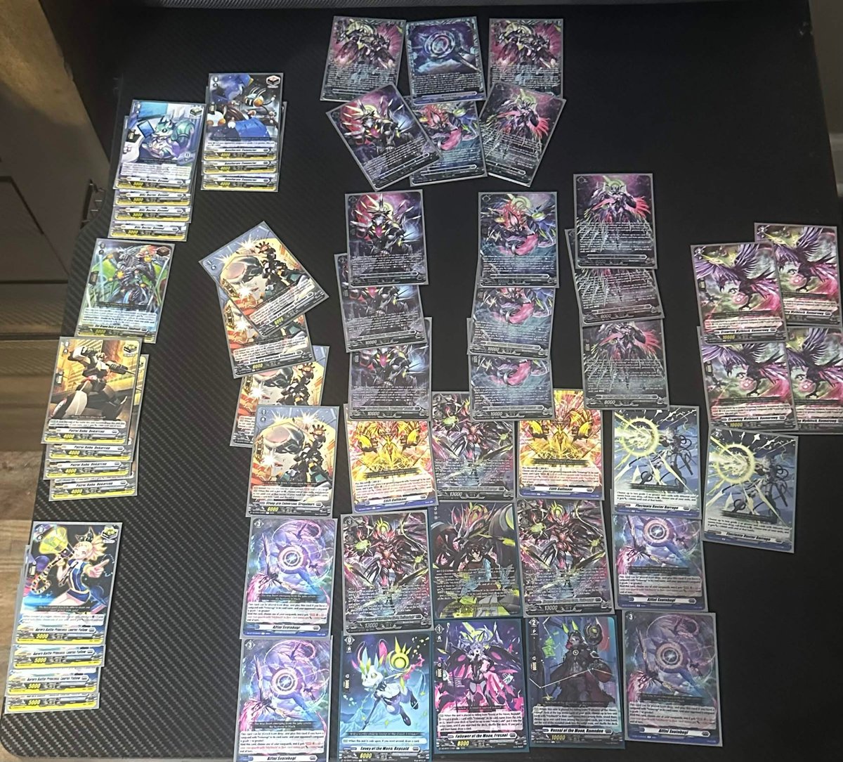 CurlyHairedHero's tweet photo. Results From: The Drop Zone!
This Saturday's JP format tournament!
#vgtopdeck https://t.co/Q789KT3ihg