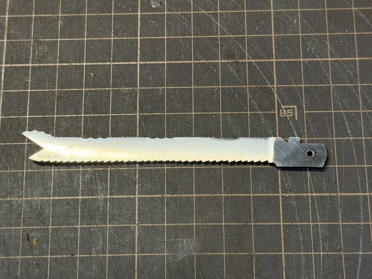 mahox0323's tweet photo. I XLマルチスポーツマン作製日記15

鋸完了 https://t.co/QEvEbA59OS