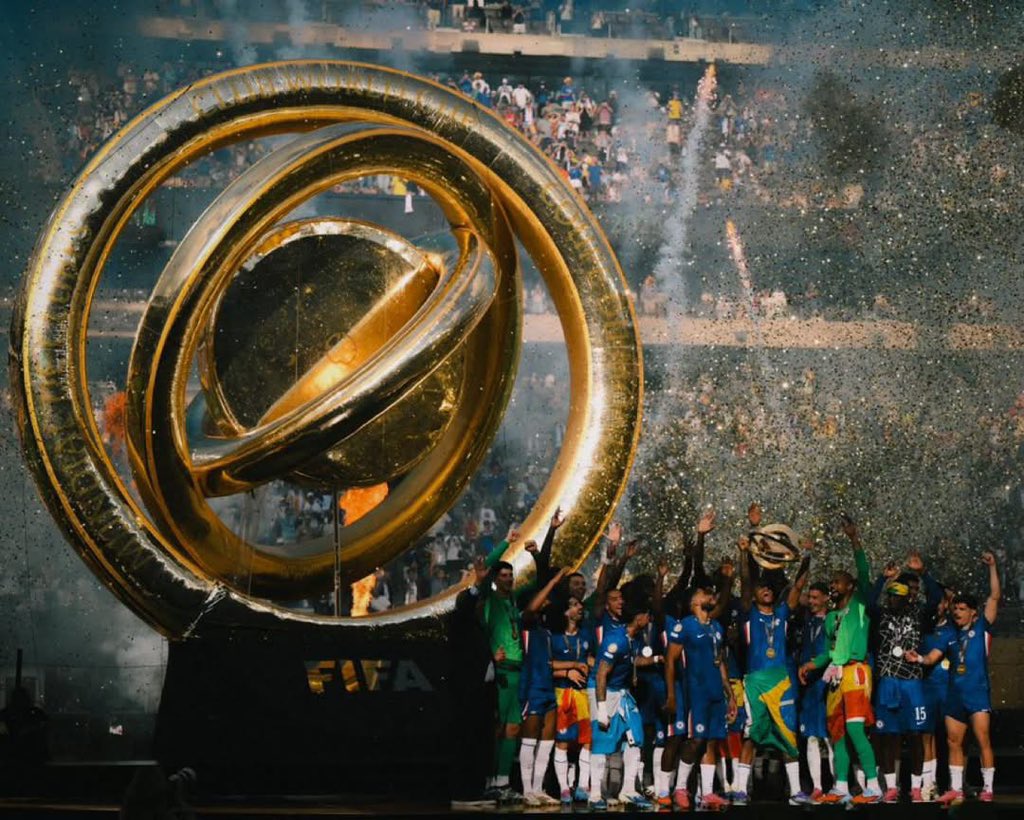 twilight43673's tweet photo. 🚨| 𝐎𝐧𝐞 𝐲𝐞𝐚𝐫 𝐚𝐠𝐨 𝐭𝐨𝐝𝐚𝐲, Chelsea F.C became the first club ever to lift the new FIFA Club World Cup trophy. 🏆💙🌍

𝐖𝐎𝐑𝐋𝐃 𝐂𝐇𝐀𝐌𝐏𝐈𝐎𝐍𝐒! ✨ https://t.co/fywIhudZ5W