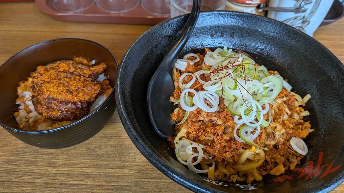 2002Iex's tweet photo. 【ザク】冷製クリスピー香味和え麺 @ #辛麺真空相模大野

今日は真空さんのザクを食べに行ってきた‼夏と言えばこれだよね！凄く食べやすい‼#毎日がラーメン #ラーメン https://t.co/MCTrvuFxrZ