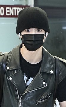 3i4247486's tweet photo. 트레저 지훈, 눈빛이 반짝
아 기사 제목 그대로 눈이 진짜 너무 귀여워서 ㅋㅋㅋㅋㅋㅋㅋㅋㅋㅋ https://t.co/xW6UygMTAc