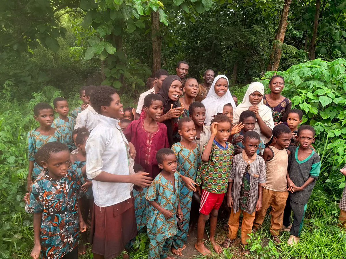 OgunTV's tweet photo. Rescued Oyo pupils, teachers may meet families today 

Rescued pupils and teachers abducted from schools in Oriire Local Government Area of Oyo State may reunite with their families today (Monday) following their anticipated formal handover by the military to the Oyo ...more https://t.co/VHOoRlVlRx