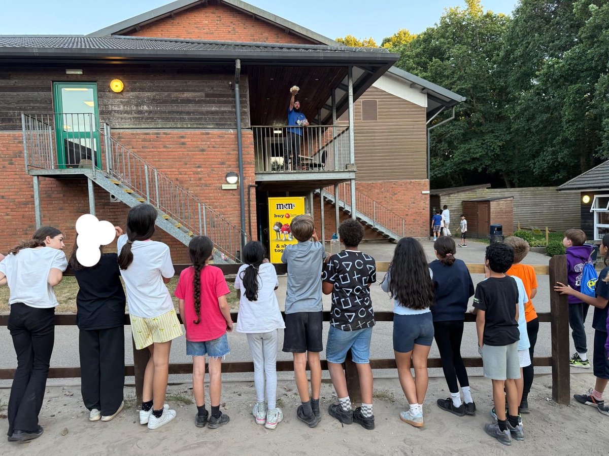 ParkAcad's tweet photo. 🎈😊 More teamwork more problem solving and even more laughter as the children worked together to complete each task. It was fantastic to see everyone getting involved supporting one another and having so much fun! 🌟 #PGL #ProblemSolving #Teamwork #MakingMemories https://t.co/1BxQJbTqWA
