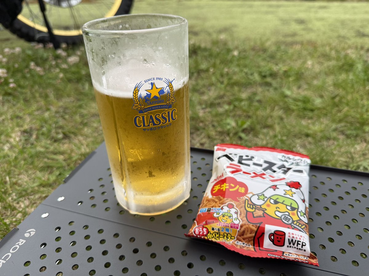 asaZXT1575's tweet photo. ここキャン🏕️
からの〜クラシック生でかんぱーい🍻

月曜日は隣の温泉が定休だから気を付けるんだぞ https://t.co/XAGYHdQG5I
