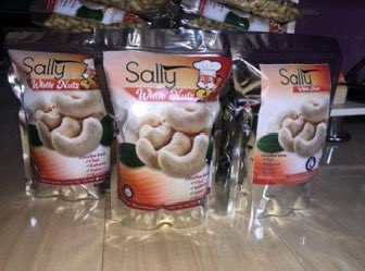salmakorosho's tweet photo. Roasted cashews available
1kg 24,000

Tupo mwananyamala opposite na msisiri b primary school
0745742108 https://t.co/oFzyb01fr6