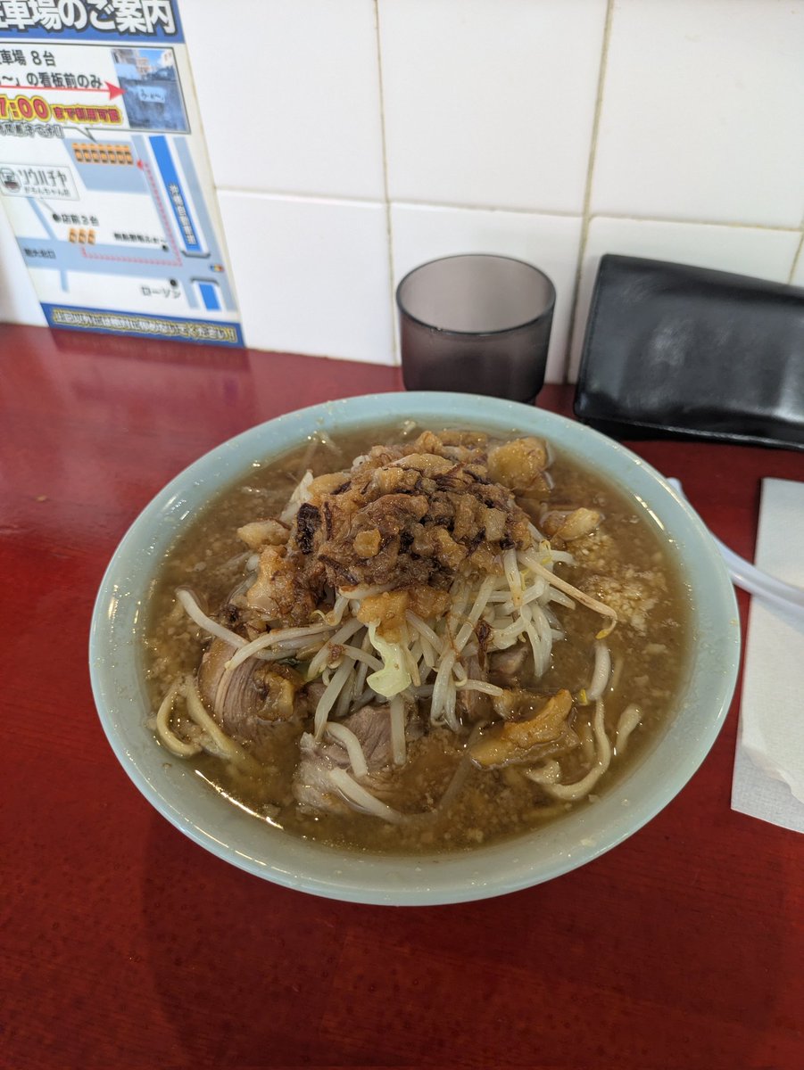 SO_jagd's tweet photo. ソウハチヤがろんちゃん、豚ラーメン小
非乳化スープ、スッキリ醤油が美味しかった。前よりバージョンアップされてる？
2周年おめでとうございます🎉 https://t.co/PMXuW5yzgP