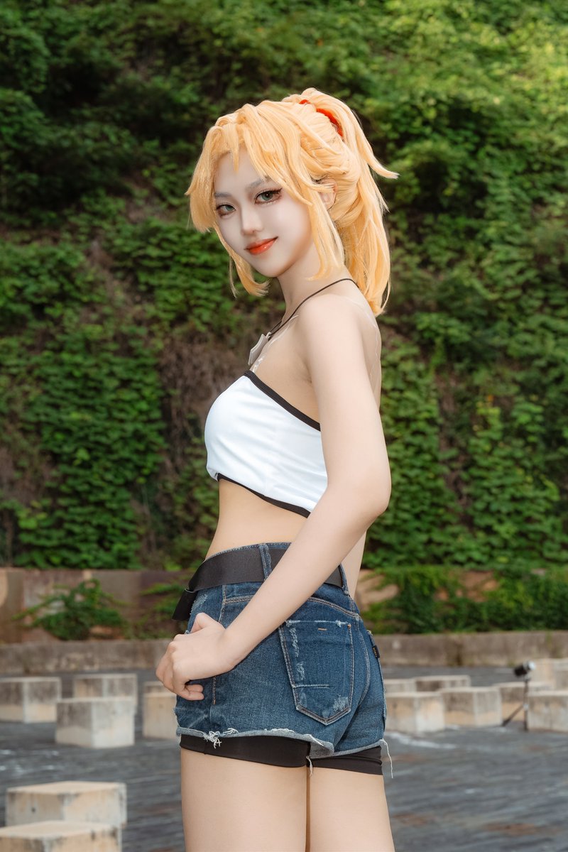 sihoney100's tweet photo. #FateApocrypha #Modred #COSFE #cosplay https://t.co/8Pd2Nn976e