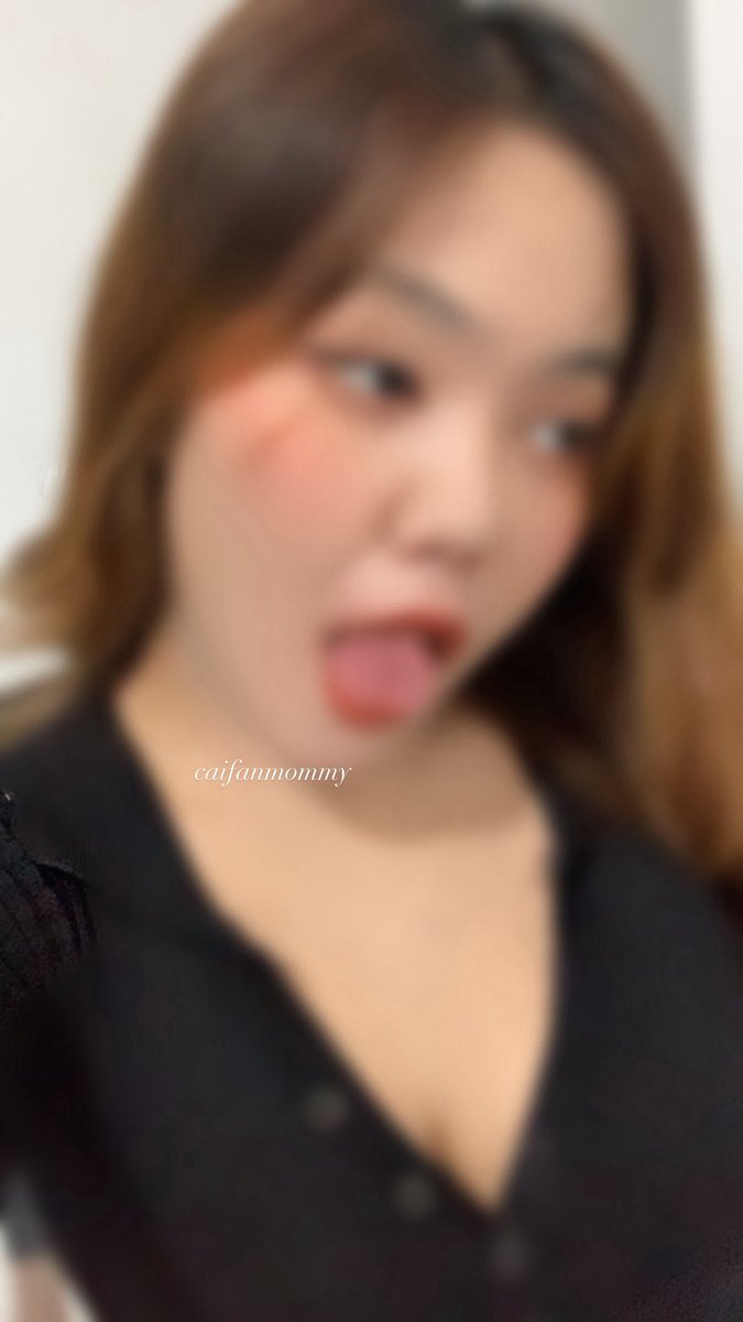 CAIFANMOMMY's tweet photo. I'll legit deep throat the fuck outta you and suck the soul out of you if you RT and like this pic 💋 https://t.co/WTJa8ZEtUl