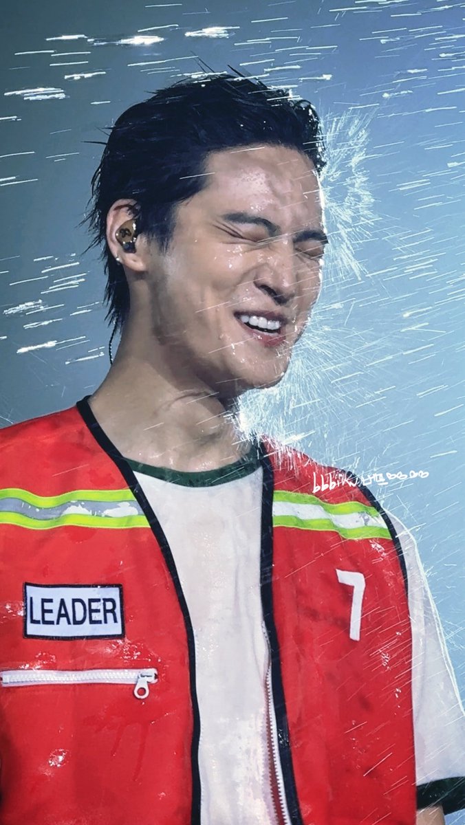 bbbiiw126's tweet photo. 2026.07.12

Our lovely Leader님 💦💦💦🤣

#TAPE_ROOTS_BANGKOK_DAY2
#2026tape_roots_bkk
#JAYB #제이비 @defjaybkr https://t.co/zRh7PRZXw9