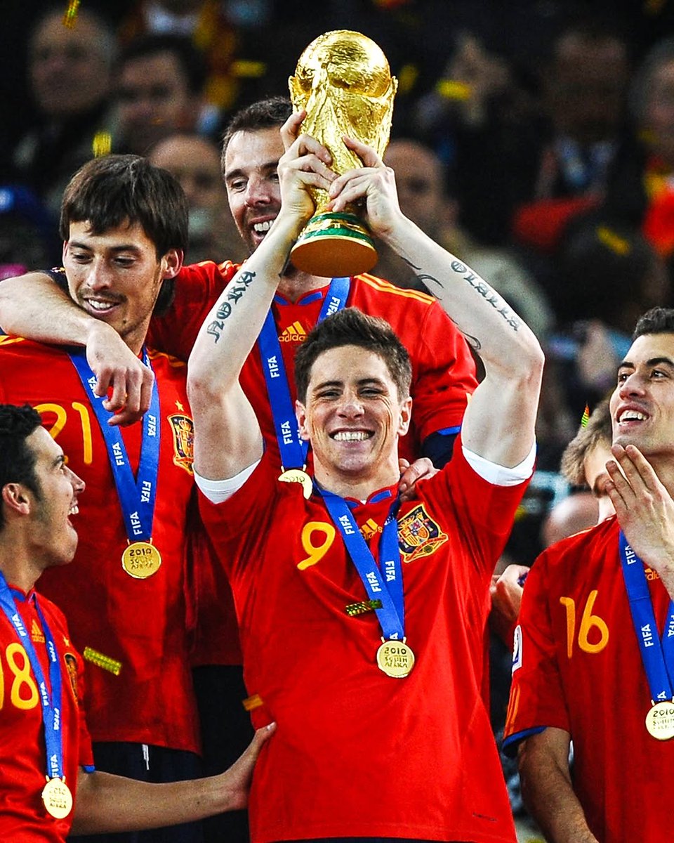 IvaanBlanco26's tweet photo. Lo de poner en la foto a Fernando Torres es una falta de respeto. https://t.co/ySzYYFcZfZ