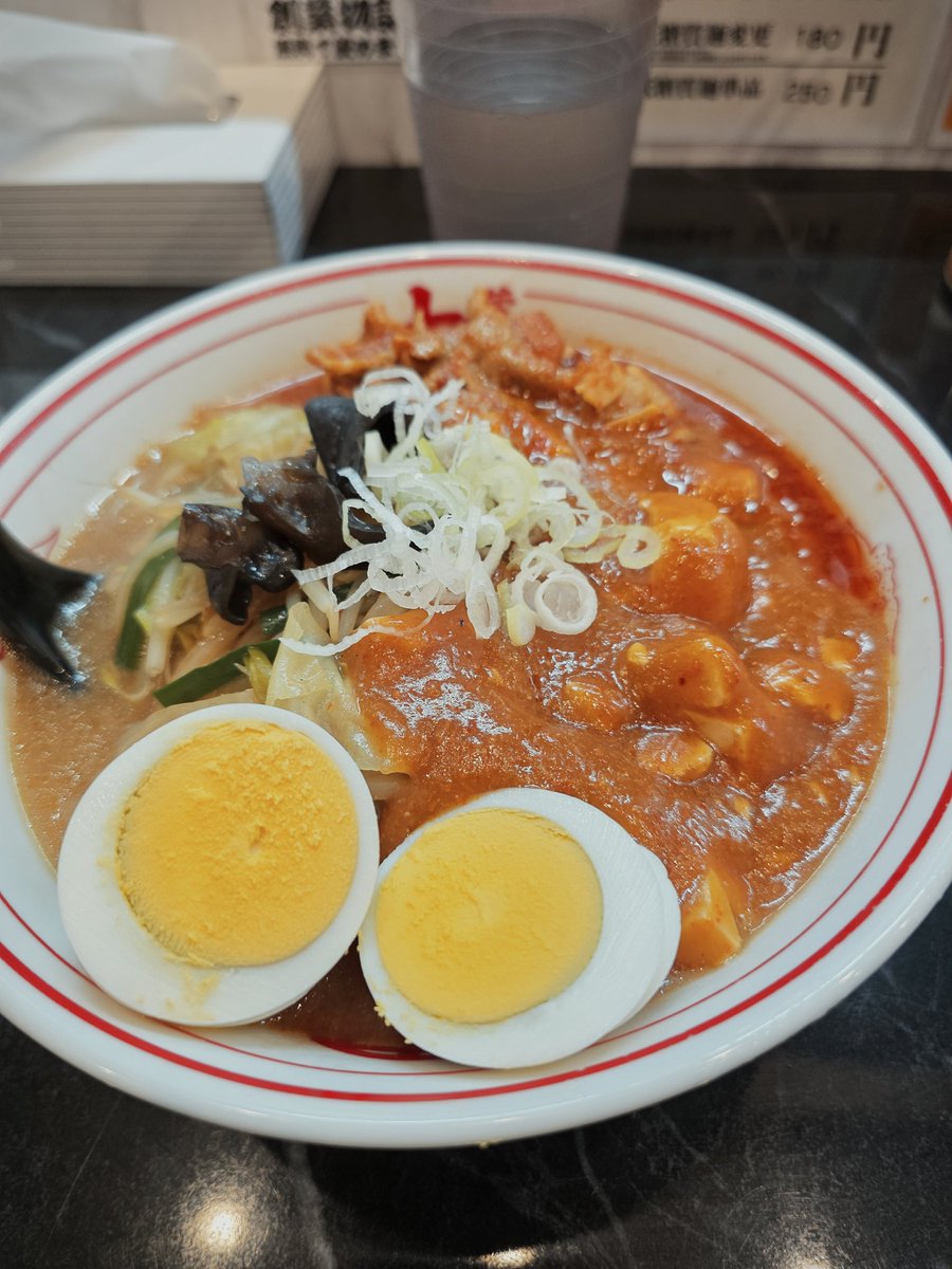 mxpxxx's tweet photo. 念願の！桃パフェ！金額かわいくないけど大満足の美味しさ！誕生日だからいい！
からの久々に中本！
からの武田神社！ https://t.co/6M31Zcl9Oj