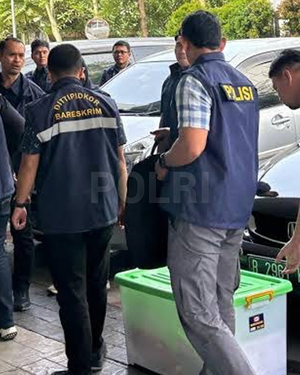 HumasSekMbt's tweet photo. Korps Pemberantasan Tindak Pidana Korupsi (Kortastipidkor) Polri bersama Polda Metro Jaya terus melakukan penyidikan terhadap sejumlah dugaan kasus korupsi yang menjadi perhatian Presiden RI Jenderal TNI (Purn) H.Prabowo Subianto.Pengusutan dilakukan sebagai bentuk komitmen Polri https://t.co/F9AFCQnUme