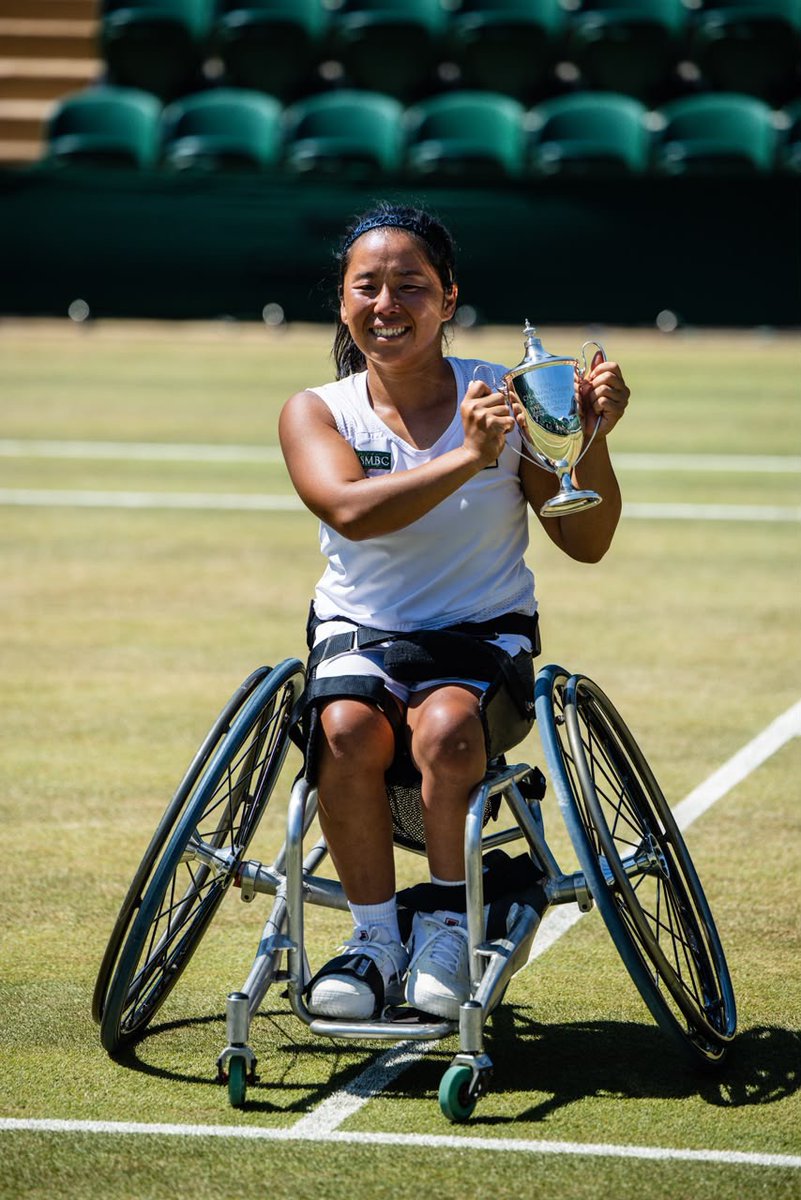 yuikamiji_info's tweet photo. カーミィだよ！

結衣ちゃんがウィンブルドン選手権のシングルス・ダブルス共に優勝し、生涯ゴールデンスラムを達成したよ👑 
沢山の応援をありがとうございました✨

#ウィンブルドン #Wimbledon
#上地結衣 #車いすテニス #yuikamiji https://t.co/JbzT9VME0i