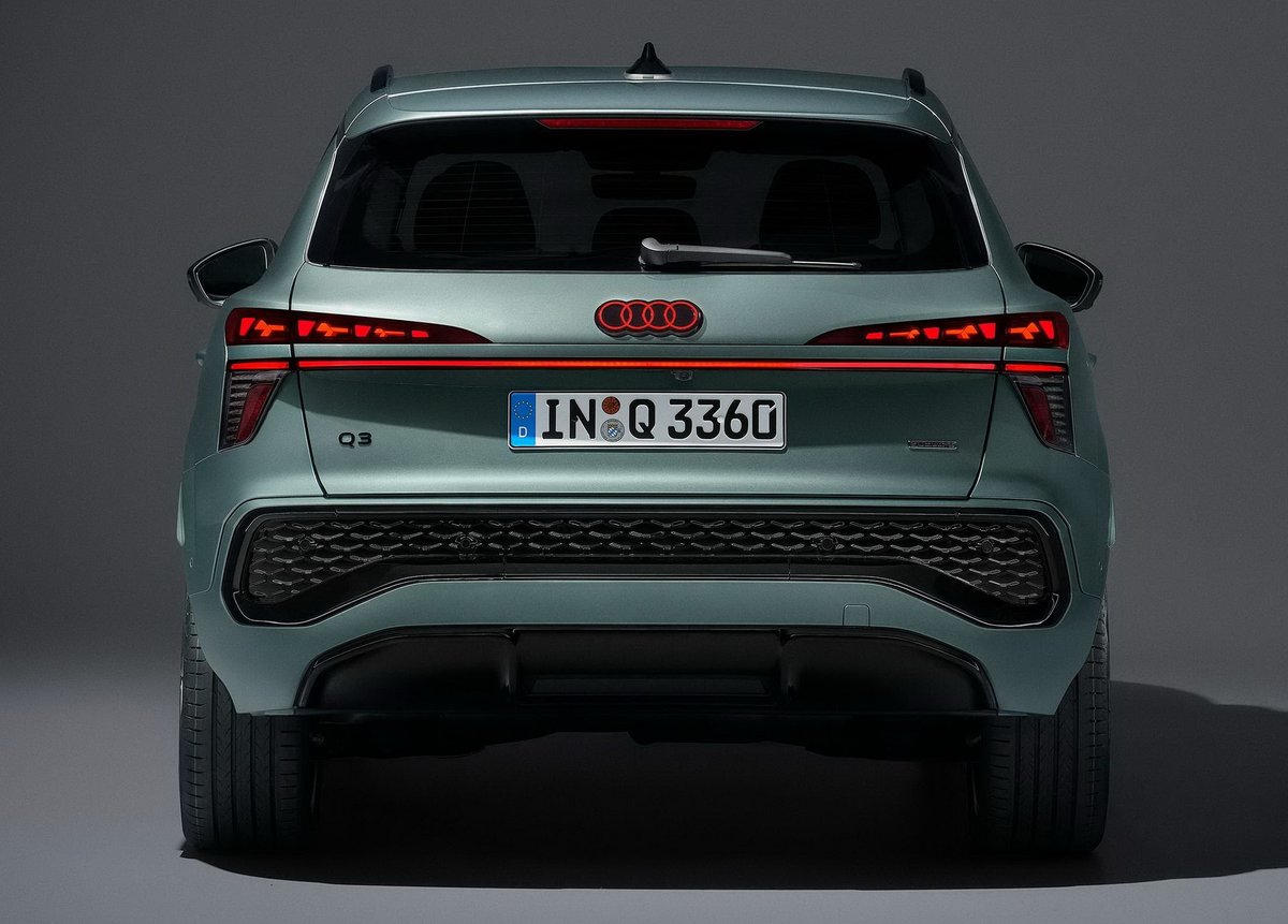 4koleca's tweet photo. #Audi #Q3 2026 вже тут! Оновлений дизайн, технологічний салон та ще більше комфорту для міських пригод. Чи стане цей кросовер вашим ідеальним вибором? Повний огляд на https://t.co/EU94tu4kz8!

Читайте тут: https://t.co/YQNvk6doXv

#AudiQ3 #LuxuryCars #Cars #AudiLife #AudiFamily https://t.co/6JF2LEsbCF