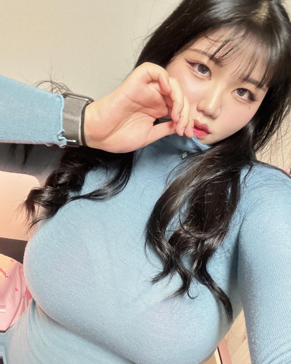 haenaea's tweet photo. 심심해요오 https://t.co/SqUTZEgZ48