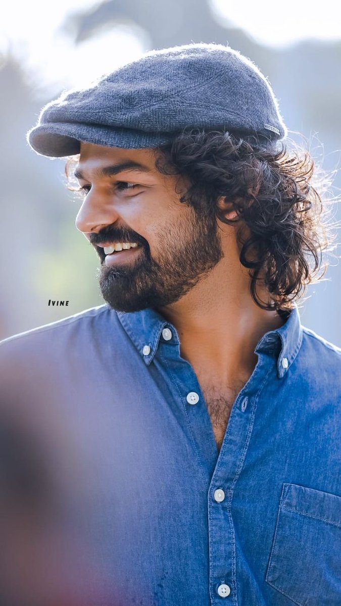 LHoodLegacy's tweet photo. Happy Birthday to the Greatest Human Being, both on and off the screen ❤️🎂🎈

Our Dearest Appu ❤️ Pranav Mohanlal ✨

Still waiting and hoping for an update on this special day. 🤞💛
Missing you, man. 🫶 https://t.co/wSAOwxe9RP