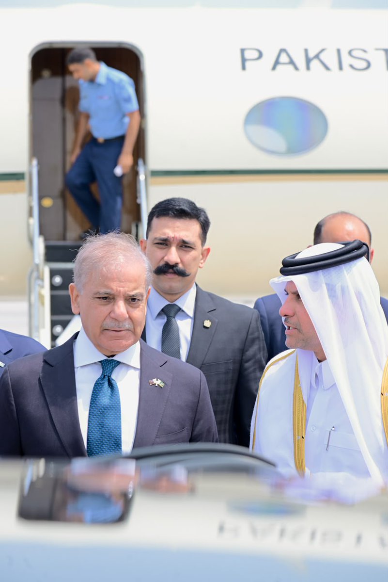 GovtofPakistan's tweet photo. Prime Minister Muhammad Shehbaz Sharif along with Former Prime Minister Mian Muhammad Nawaz Sharif arrive in Doha for their one day official visit. Qatar's Deputy Prime Minister and Minister of State for Defence, Sheikh Saoud bin Abdulrahman bin Hassan bin Ali Al Thani received the Pakistani delegation at the airport.