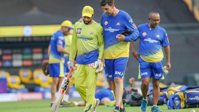 pratyush_no7's tweet photo. One thing can't be denied that despite Superkings as an overall franchise going through a rough period in recent times, Fleming as the Head Coach never let the dressing room to be toxic for a single minute.

Not a single player who played under his coaching has ever uttered a ill word about him. Fleming's calm nature & strong man management is the reason why Superkings franchise is globally considered to be the best franchise for any player struggling in terms of form and want to get back to his best. He's the reason why our dressing room is recognised to be the best in the world.

Thank You Flem. 💛