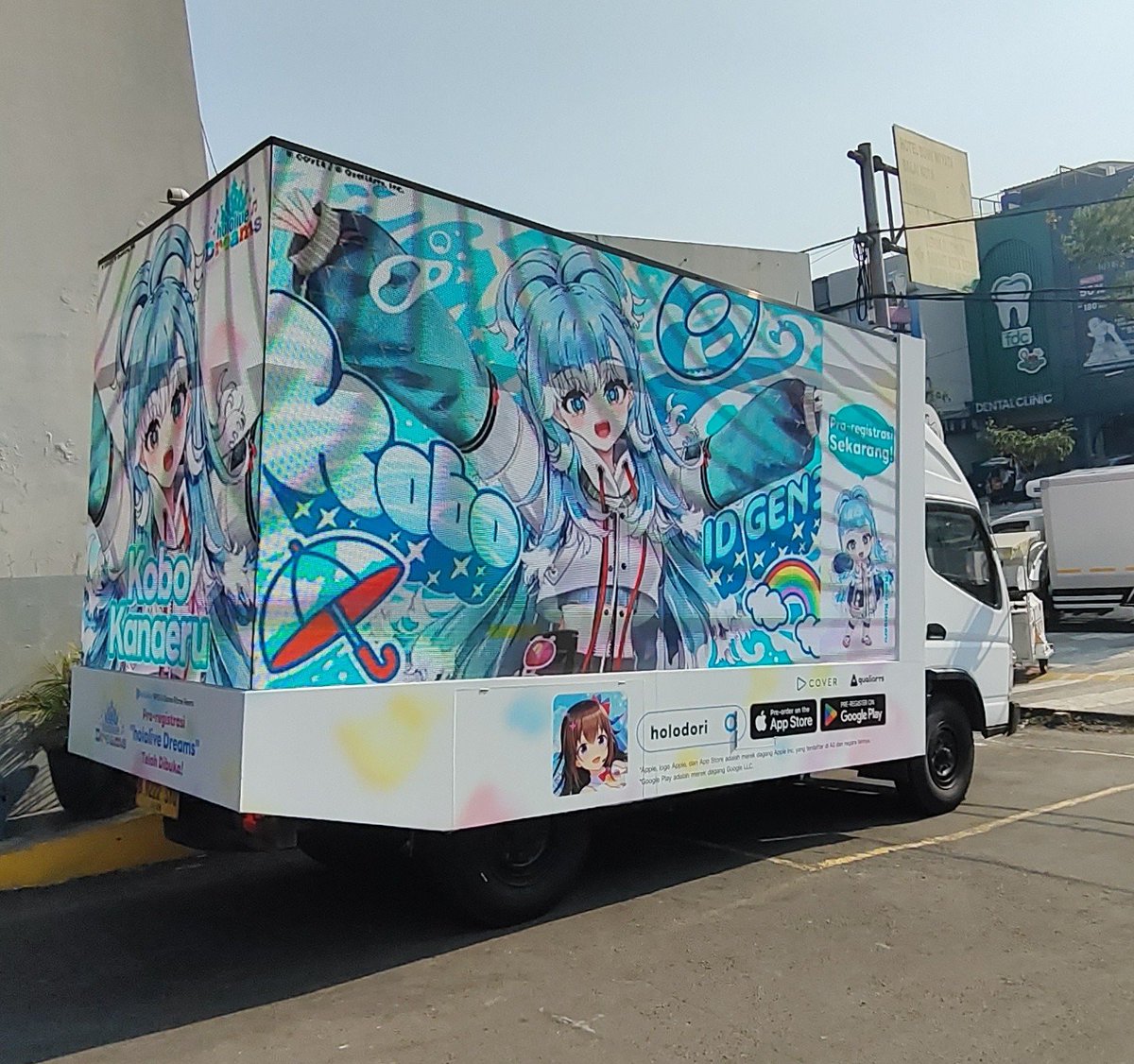 soptoberry's tweet photo. Tampilan truk isekai kayak gini ternyata #KoboKanaeru #holodori #ホロドリ https://t.co/QpYgW63thq
