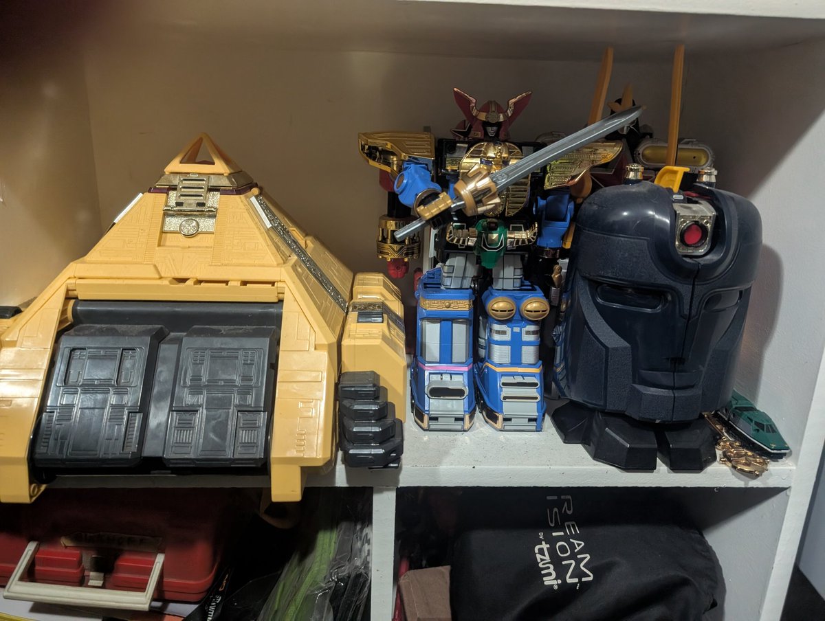 B_Money112687's tweet photo. @jacksfilms Fuck it you made me do this. My Power Rangers/Super Sentai mecha megazord collection. #PowerRangers, #SuperSentai #Jacksfilms https://t.co/FyANgJfVXv