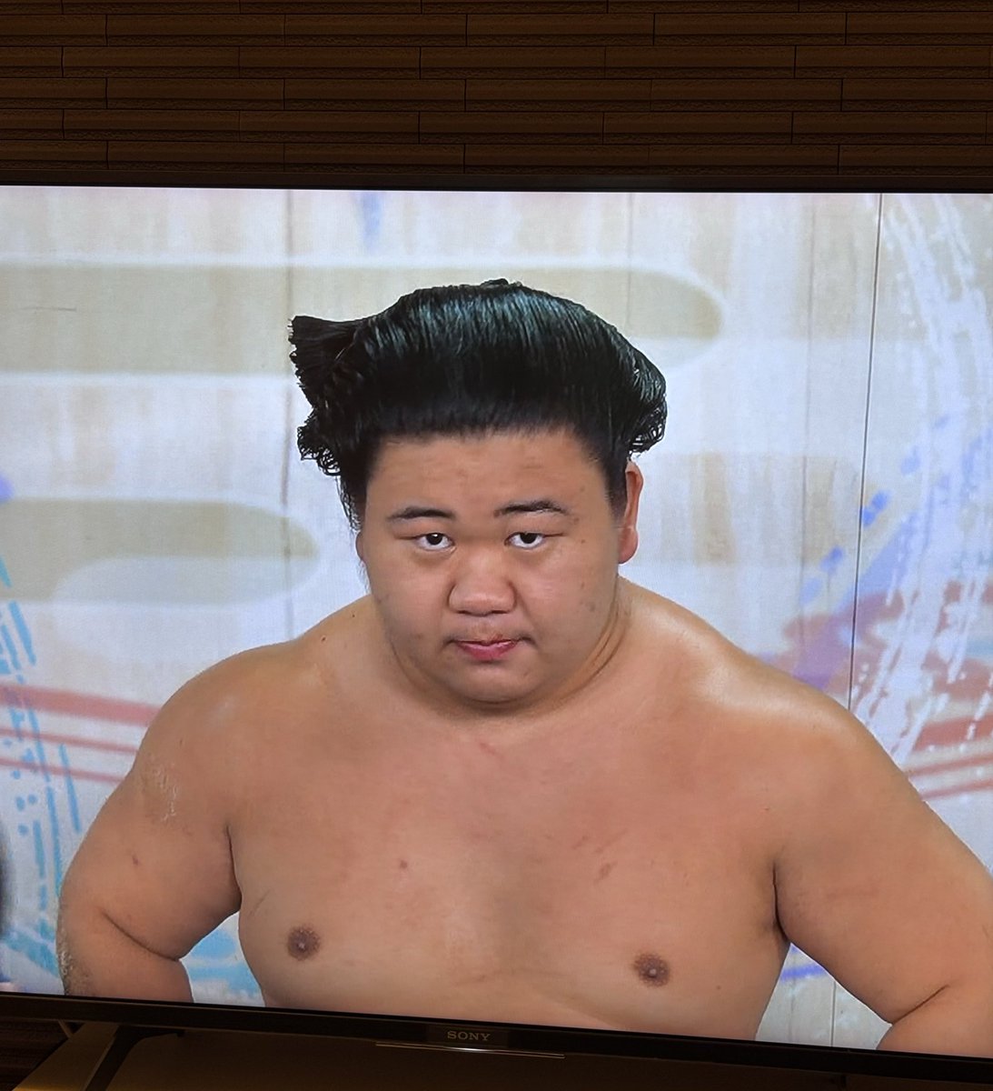 sumo_mam_'s tweet photo. インタビューの後のカメラ目線
もしや関取の中で流行ってる⁇
藤ノ川関もばっちし✨ https://t.co/9l4aj9WHcD