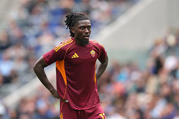 TendoKevin's tweet photo. Man Utd have drawn up a new four-man midfielder shortlist as they look to sign TWO this summer.
Targets:
• Manu Kone (Roma)
• Joao Gomes (Wolves)
• Alex Scott (Bournemouth)
• Ayyoub Bouaddi (Lille)
Source: TEAMtalk
#MUFC #ManUnited #TransferNews #Kone #Gomes https://t.co/WseOak8D3m