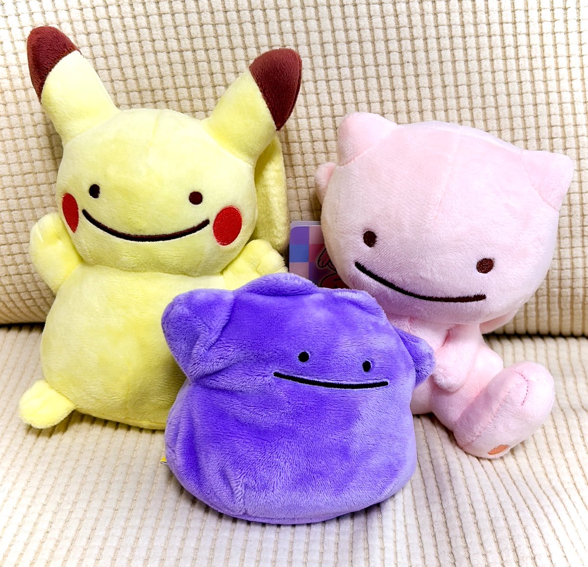 R_oldrose's tweet photo. やっと届いた！めっちゃ可愛い😍
オンラインはすぐに売り切れたらしいから、やはり全種類押さえておくべきだったか… https://t.co/2rCZb47TZz
