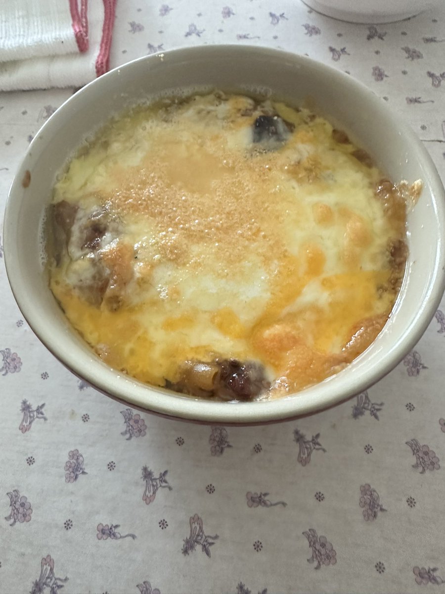 4869shinya's tweet photo. グラタン食べたくなったので
茄子のミートソースグラタン https://t.co/QrcOQzn17v