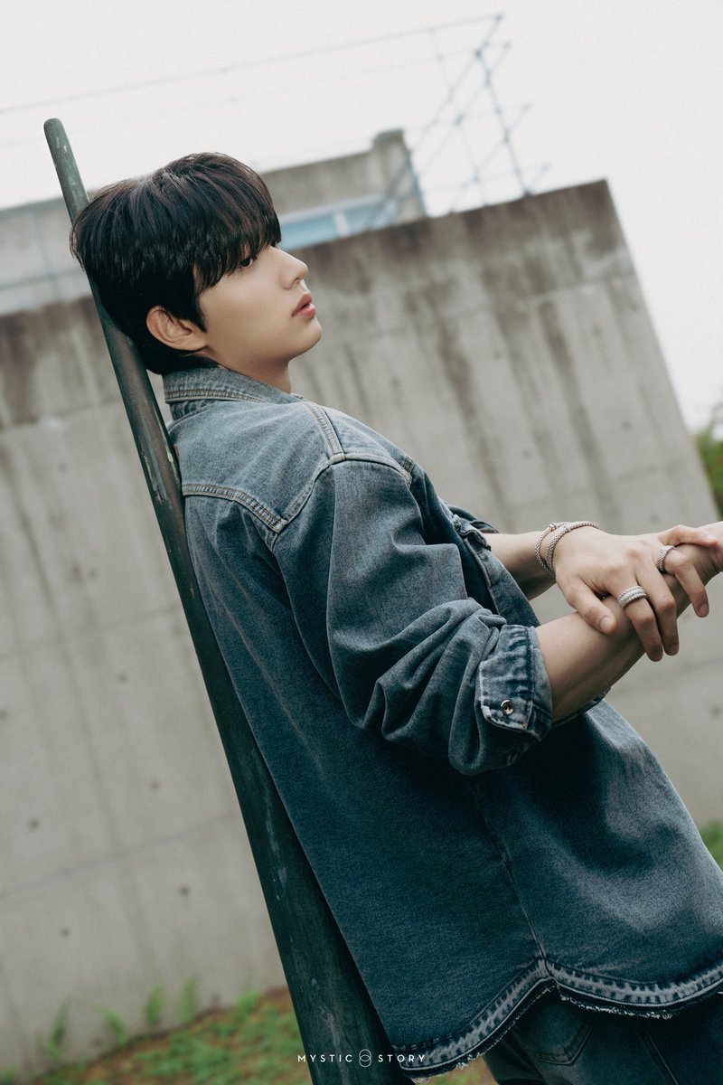 onelove_0209's tweet photo. [김재원] <ESQUIRE> 화보 비하인드 https://t.co/T5M0Jksuol
