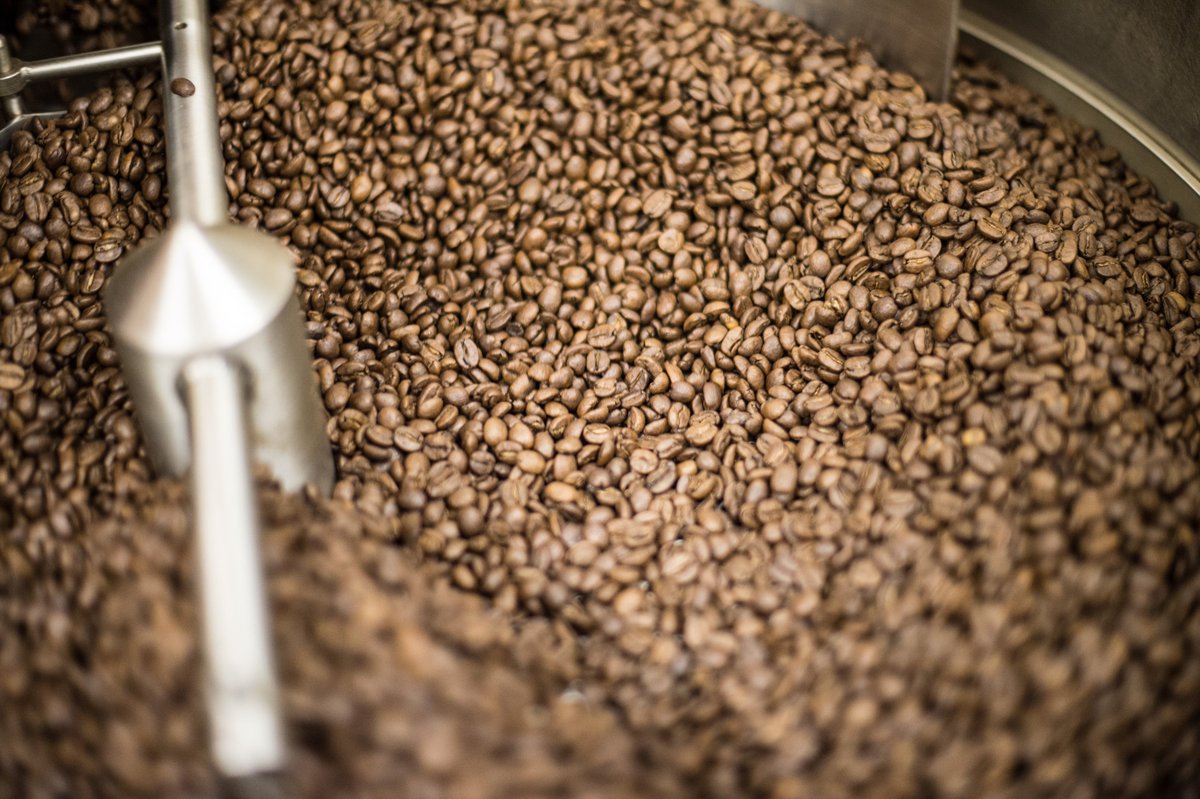 twochimpscoffee's tweet photo. New week, same awesome coffee ☕️
#TwoChimpsCoffee #SpecialtyCoffee #Coffee #CoffeeBeans #CoffeeRoastery #FreshCoffee #SingleOriginCoffee #CoffeeTime #CoffeeBreak #CoffeeLovers #CoffeeBeans https://t.co/SjYaDFxY6S
