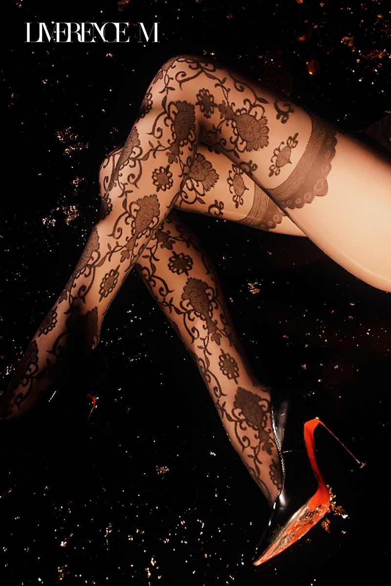 limerencem's tweet photo. rnate florals from waist to toe.
The Baroque tights turn vintage-inspired pattern into a modern statement.
#LimerenceM #BaroqueTights #FloralJacquard #PatternedHosiery #SheerLegwear #VintageInspired #LuxuryTights #StatementHosiery #RomanticDetails #ModernFemininity #ElegantStyle #FashionHosiery #LegwearFashion #TightsLover
