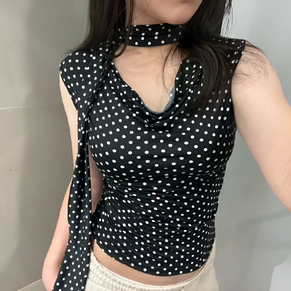 powpieorn's tweet photo. Top polkadot ini cakep parah, bikin look auto slay! Buruan co gasih sebelum kehabisan 🖤✨

Link : https://t.co/HsHVsSp18m

#spillracunshopee #shopee #zonauang #belanja #affiliate https://t.co/89o41lTDEd