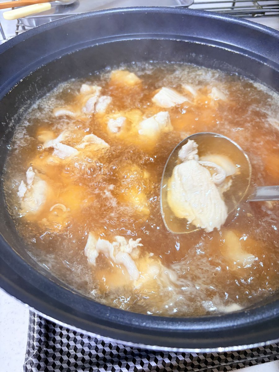 kenken0965's tweet photo. 夕飯の準備中 https://t.co/pX1bc6zFwA