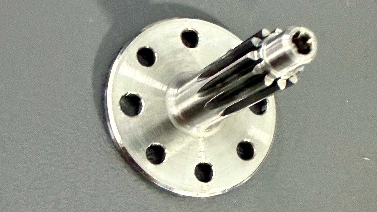 JEO_1988's tweet photo. Our precision sun gear shaft adopts fine gear machining, offering tight meshing and steady torque transfer for integrated robot joint reducers👉https://t.co/CgieCyaEyt
#SunGear #RobotReducer #PrecisionGear #RoboticsParts #HumanoidRobot #CollaborativeRobot #RobotJointModule https://t.co/5Oha2JAe2s