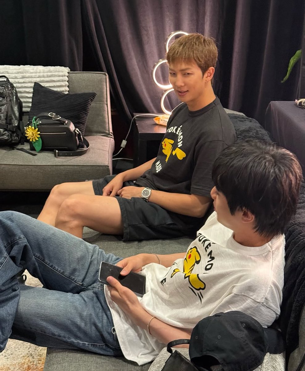 seokjinbit's tweet photo. A WHOLE POST ON BTS’ OFFICIAL INSTAGRAM ACCOUNT DEDICATED TO NAMJIN AND THEIR MATCHING POKEMON SHIRTS AKSBSKSBSJS https://t.co/xwvvl7WVYY