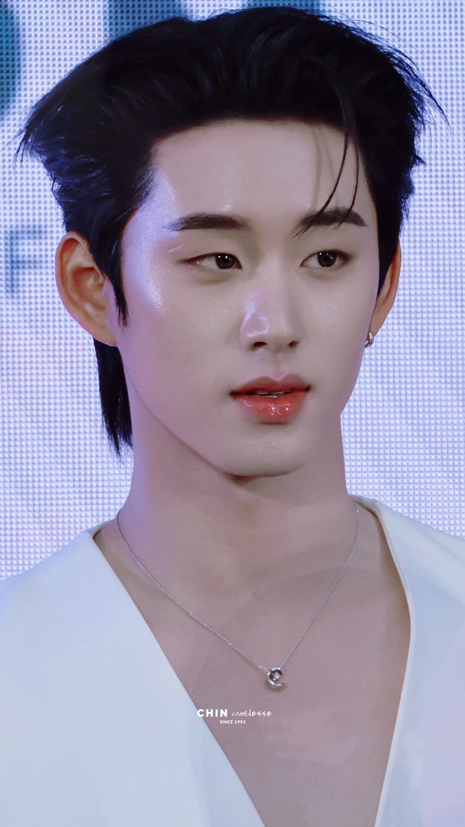 mtbb_bowwy98's tweet photo. สวยเหมือนไม่มีอยู่จริงบนโลก
ออร่าจับจนต้องถามว่าคนหรือนางฟ้า
#est_rvp https://t.co/C2HzyGE9ir