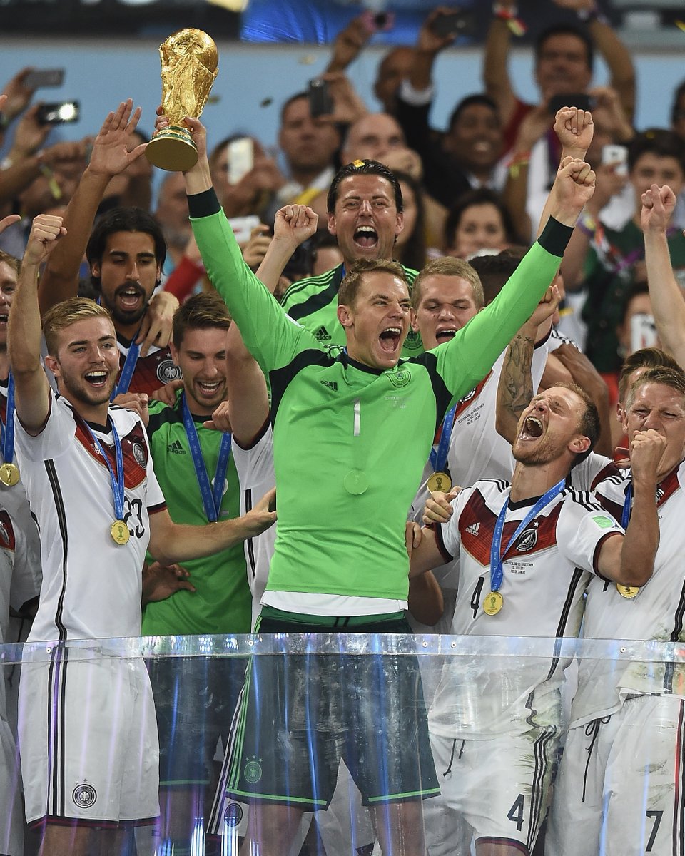 FCBayernEN's tweet photo. #OnThisDay in 2️⃣0️⃣1️⃣4️⃣ 🏆🇩🇪 https://t.co/KkscZWUEgp