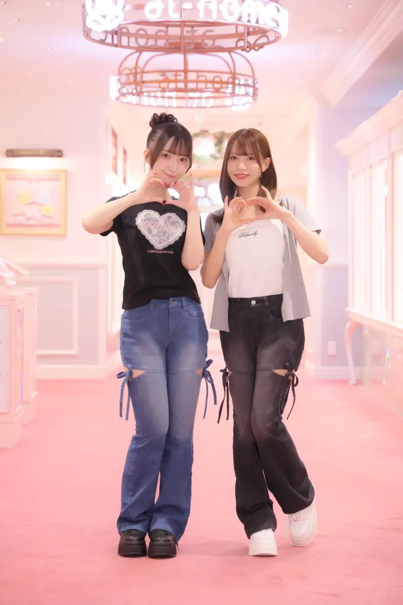 miyabi_chandesu's tweet photo. あっとのしまむらコラボ、たぶんこっちのホビ垢風が本命だと思いますwwww https://t.co/tHrynH6TQV