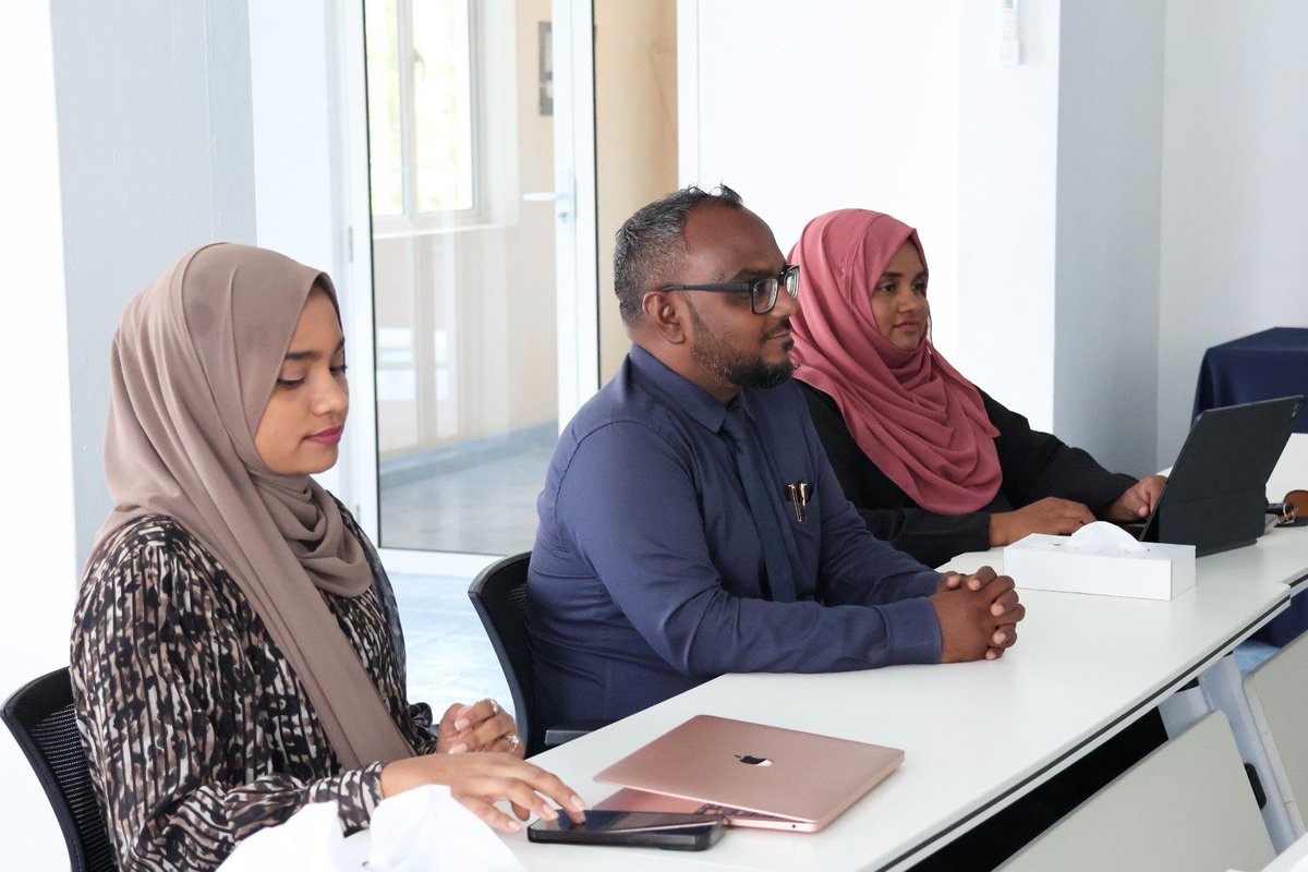 NDMAmv's tweet photo. CE Hisan Hassan met with Ibrahim Nishan, Director General of public Health of @HPA_MV to discuss areas of collaboration to strengthen the partnership between HPA and NDMA on emergency preparedness and response. The meeting is part of a series of planned engagements with government ministries and agencies aimed at enhancing collaboration in disaster preparedness emergency response.