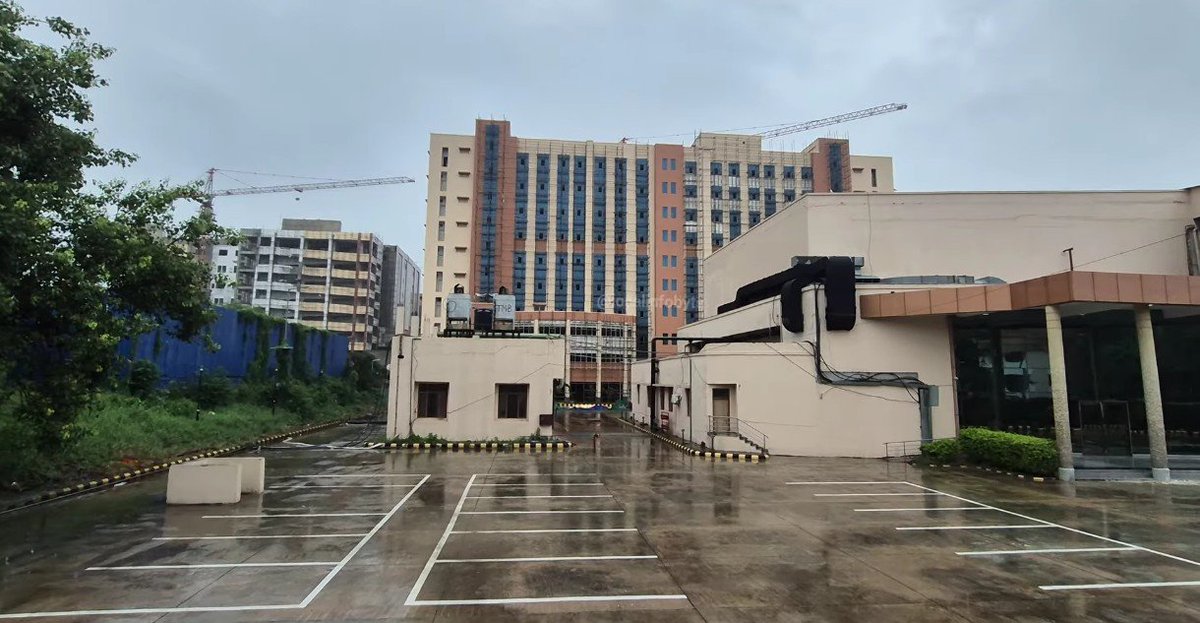SitamarhiJila's tweet photo. 🏥 AIIMS Patna New Building Construction Update

Emergency Medicine Building Cost: ₹38.1 Crore

🚧 Construction work is progressing rapidly.

🏥 The expansion will increase patient treatment capacity.

👨‍⚕️ Modern facilities for doctors, medical students, and researchers.

 A major boost to Bihar's healthcare infrastructure.